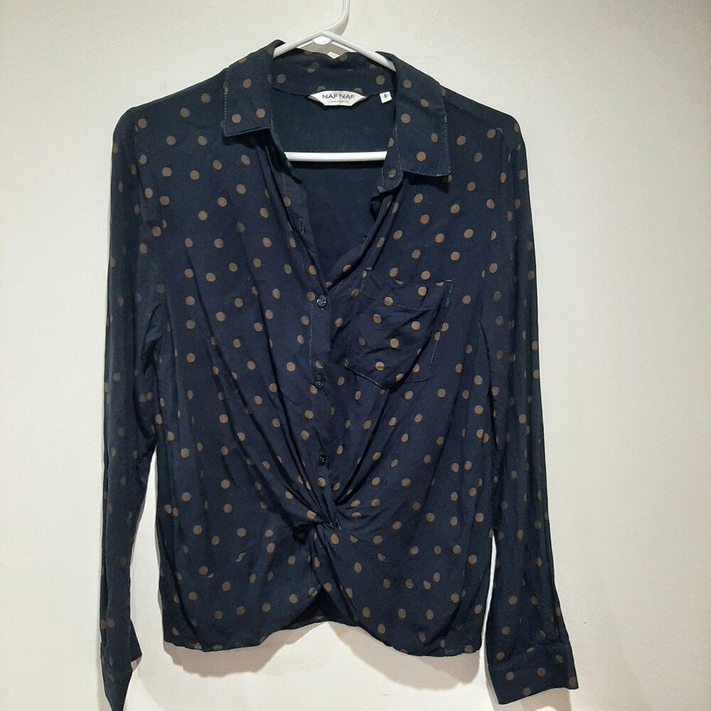 chic minimalist navy polka dot button up collared blouse small